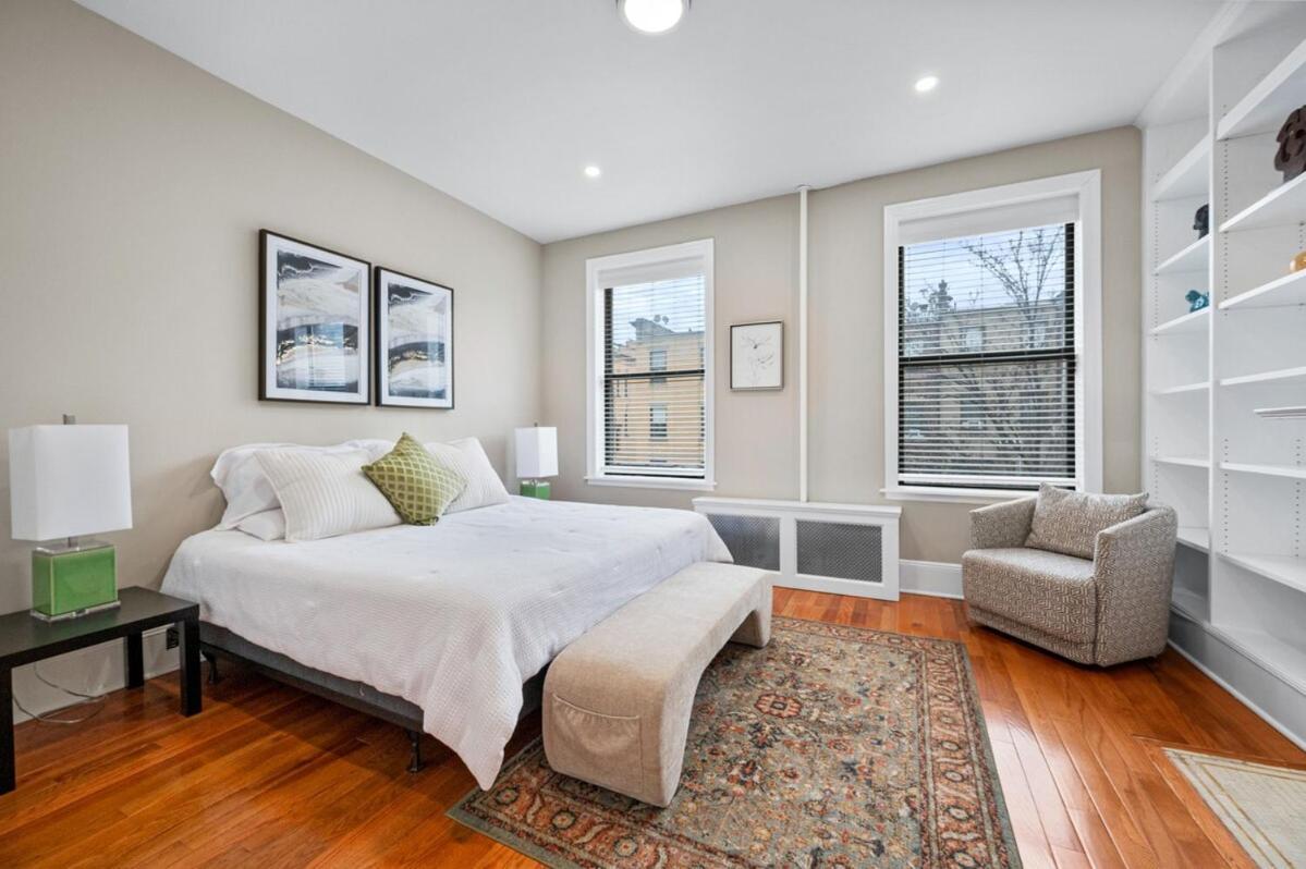 Luxury Townhouse In Nyc Apartment *
